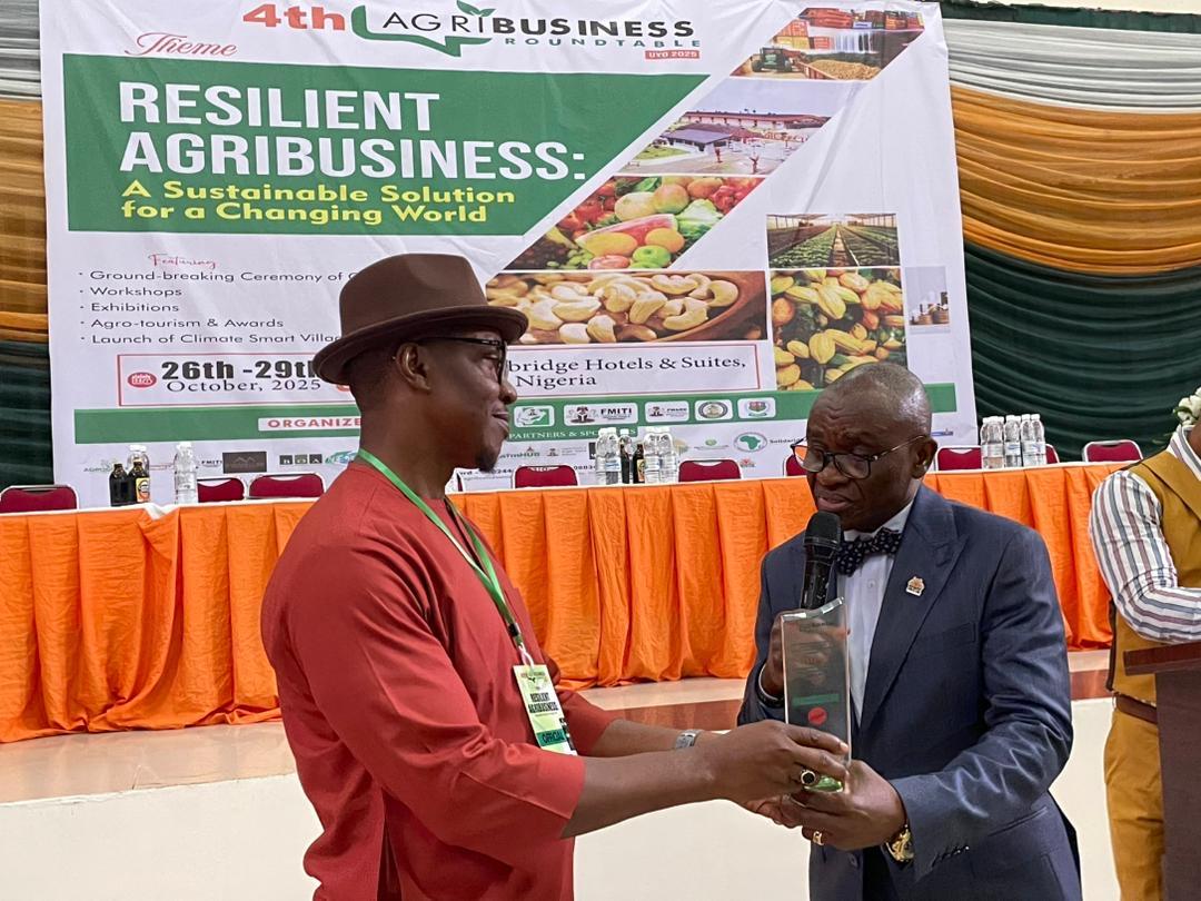 ced3bc0b-5f40-4799-ba14-3b85ddfe2114-1